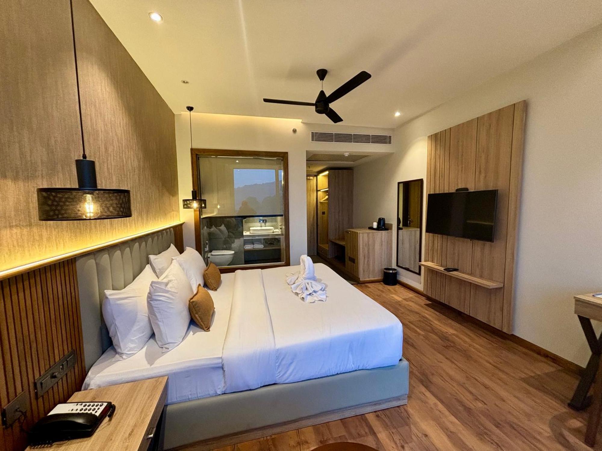 Arnisa Kasauli - A Boutique Hotel Zewnętrze zdjęcie