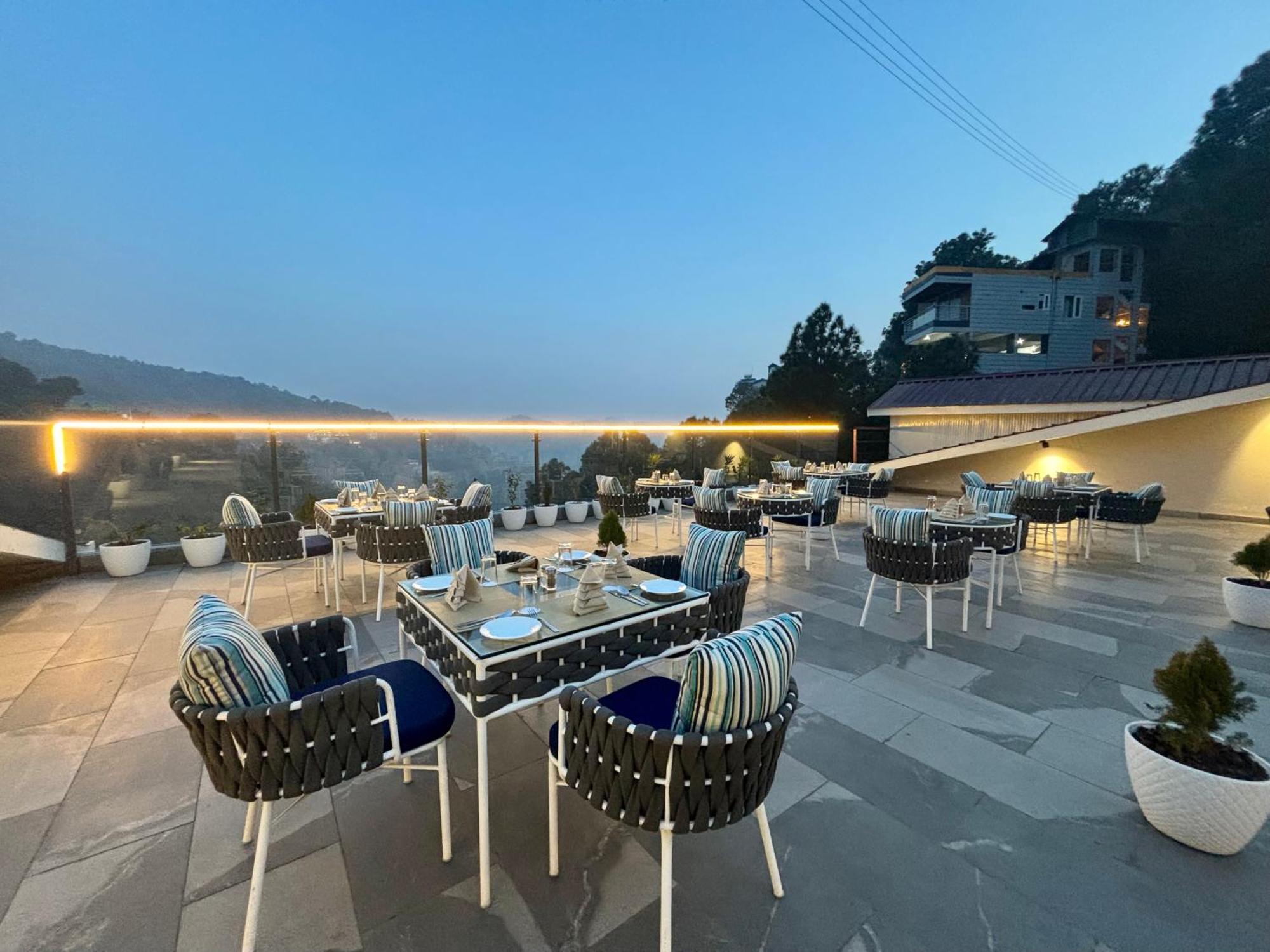 Arnisa Kasauli - A Boutique Hotel Zewnętrze zdjęcie