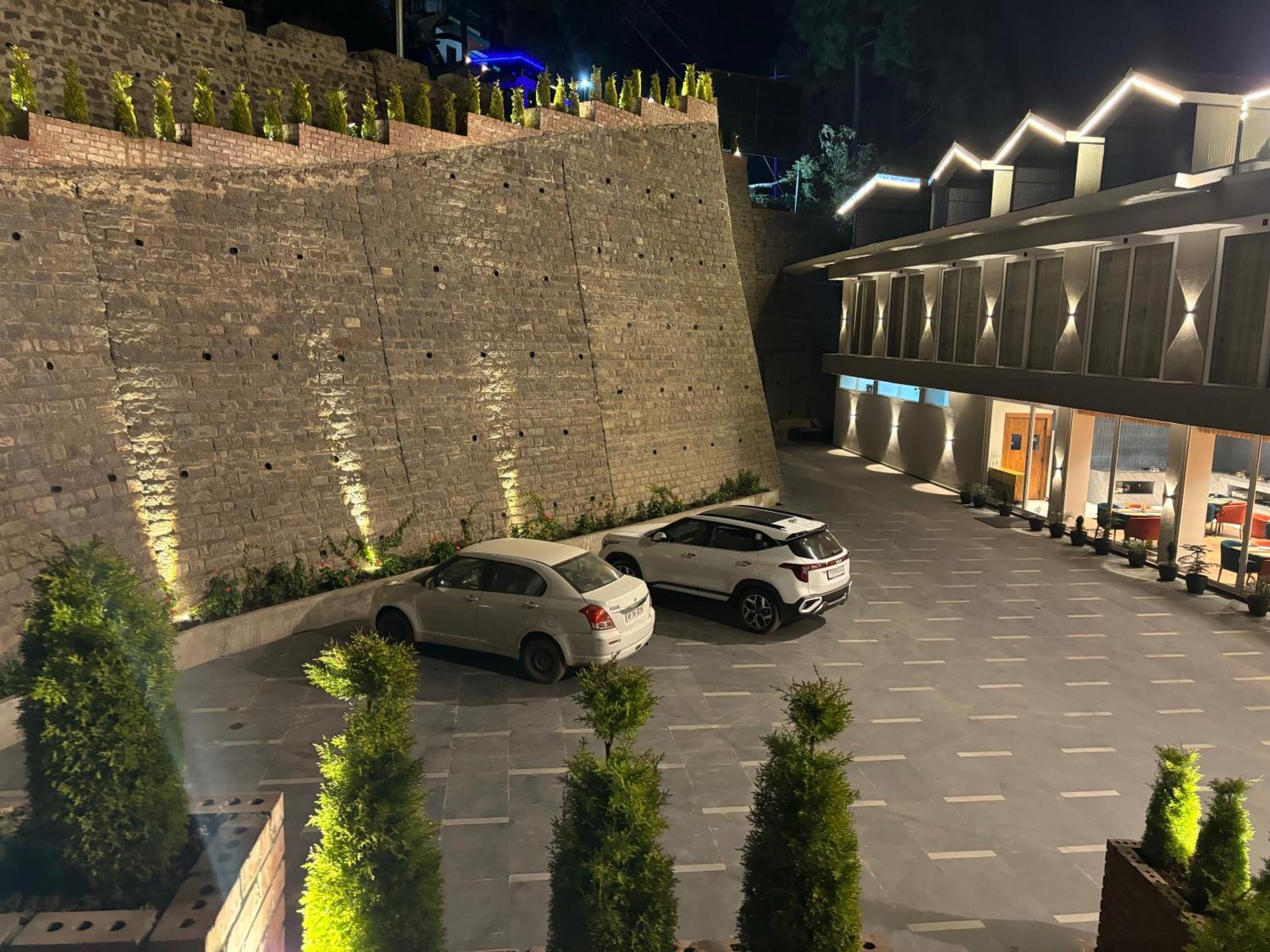 Arnisa Kasauli - A Boutique Hotel Zewnętrze zdjęcie