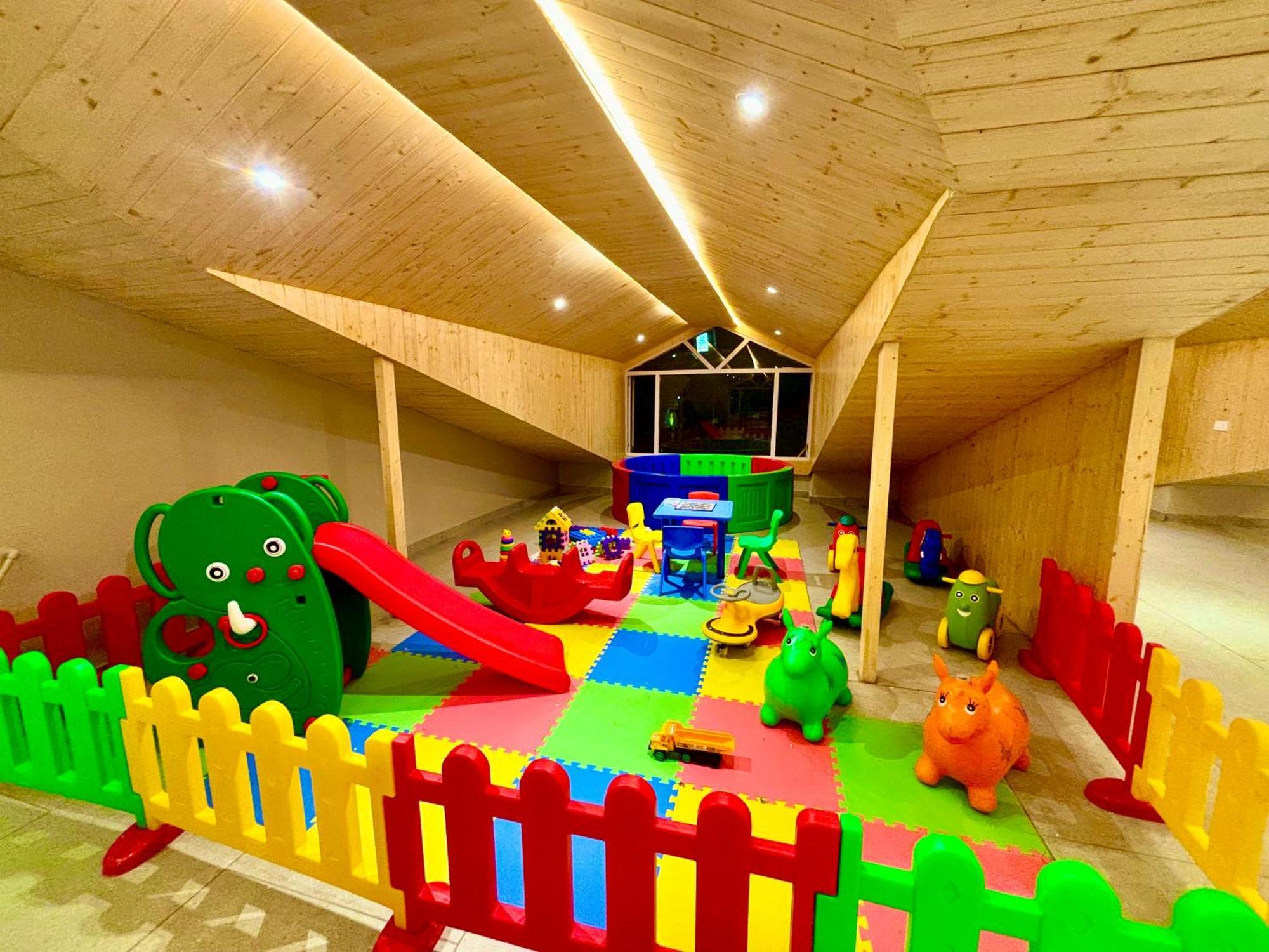 Arnisa Kasauli - A Boutique Hotel Zewnętrze zdjęcie